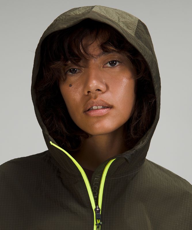 Cinch-Back Half-Zip Hiking Pullover *Online Only