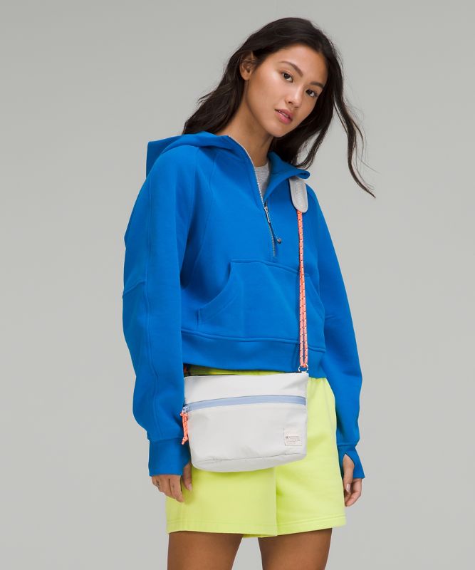 Patch Logo Crossbody Bag | バッグ | Lululemon JP